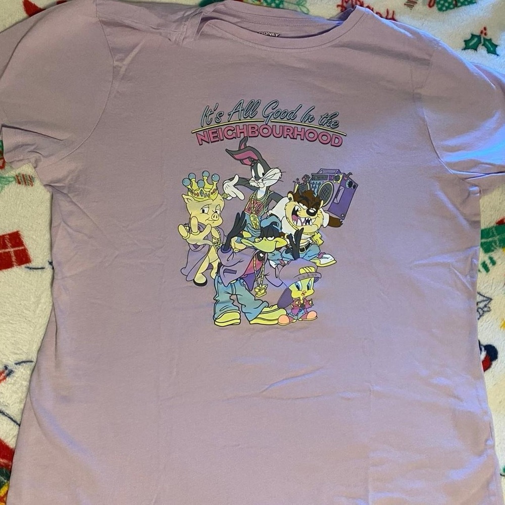 Warner Bros. Lavender Tee with Colorful Looney Tunes Graphic